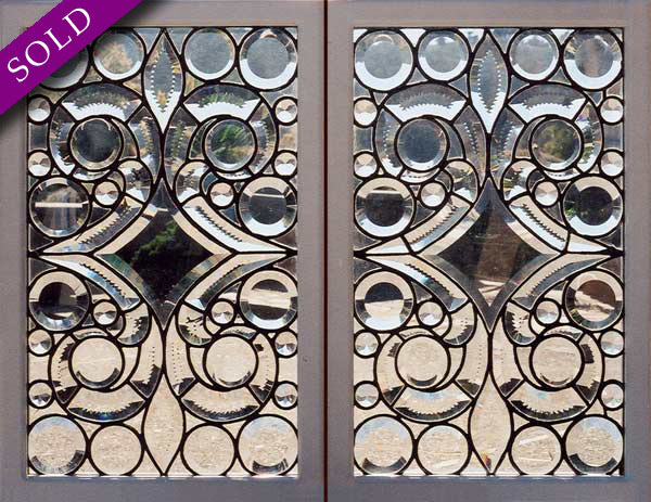 AE309 Victorian Zipper Cut Beveled Glass Window